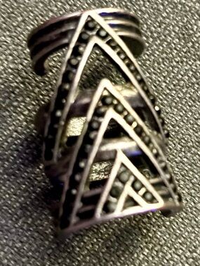 House of Harlow 1960 Silver-Tone Openwork Triangle Ring